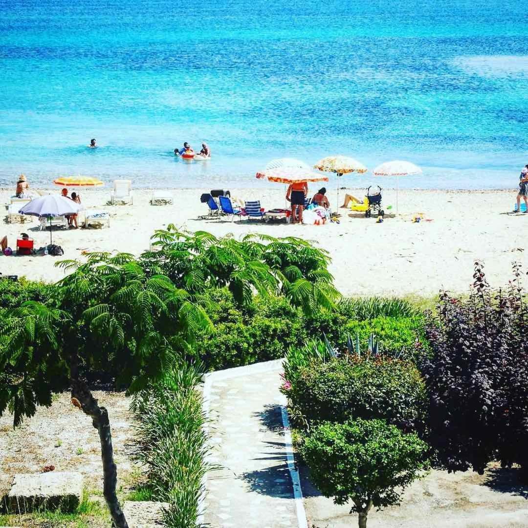 Argo Apartments Nea Poteidaia Bagian luar foto