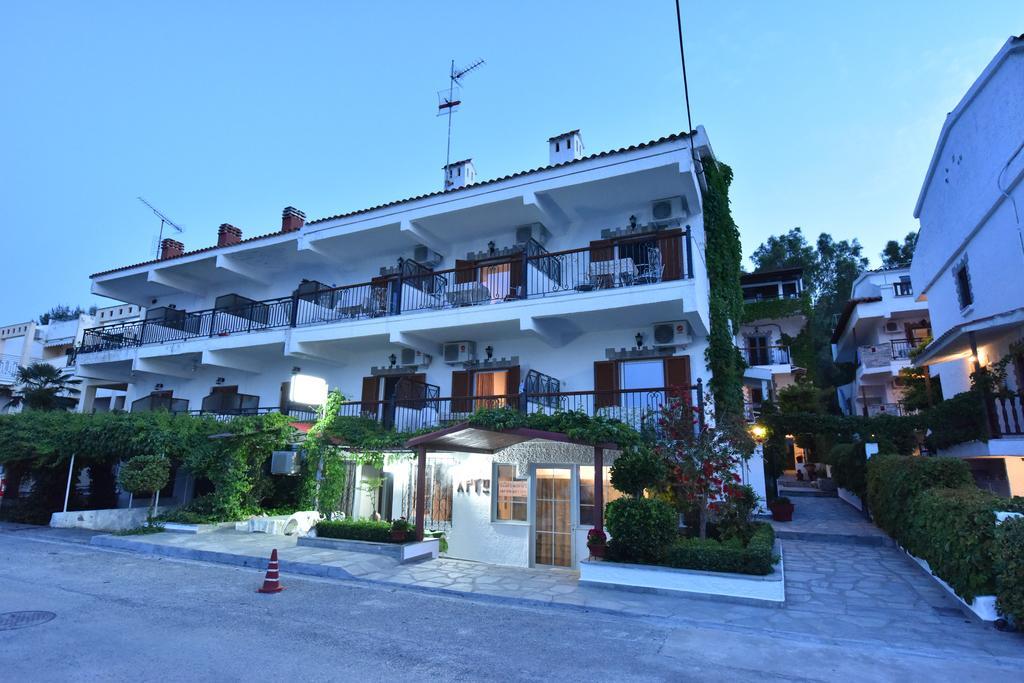 Argo Apartments Nea Poteidaia Bagian luar foto